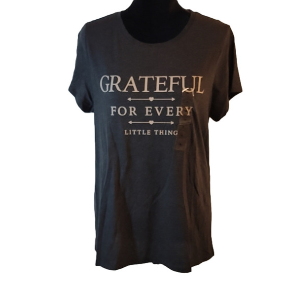 Grateful For Every Little Thing T-shirt Size Medium Charcoal Gray NWOT - Picture 1 of 9
